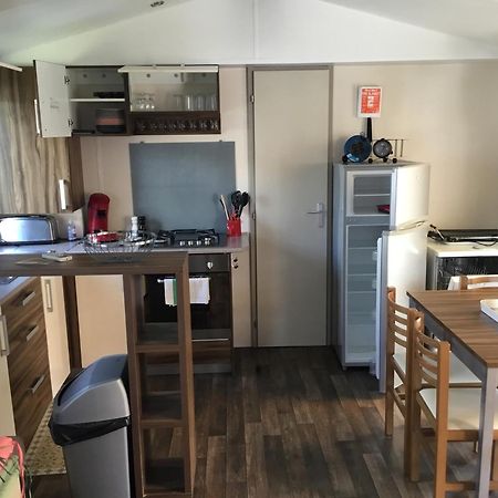 Frejus Tout Confort, Climatisation,Linge De Lit Et De Toilette, Coffre Fort, Ventilations Au Plafond Chambres Et Wifi Possible 외부 사진