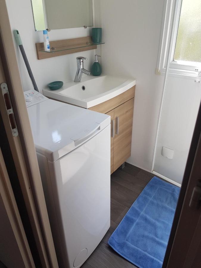 Frejus Tout Confort, Climatisation,Linge De Lit Et De Toilette, Coffre Fort, Ventilations Au Plafond Chambres Et Wifi Possible 외부 사진