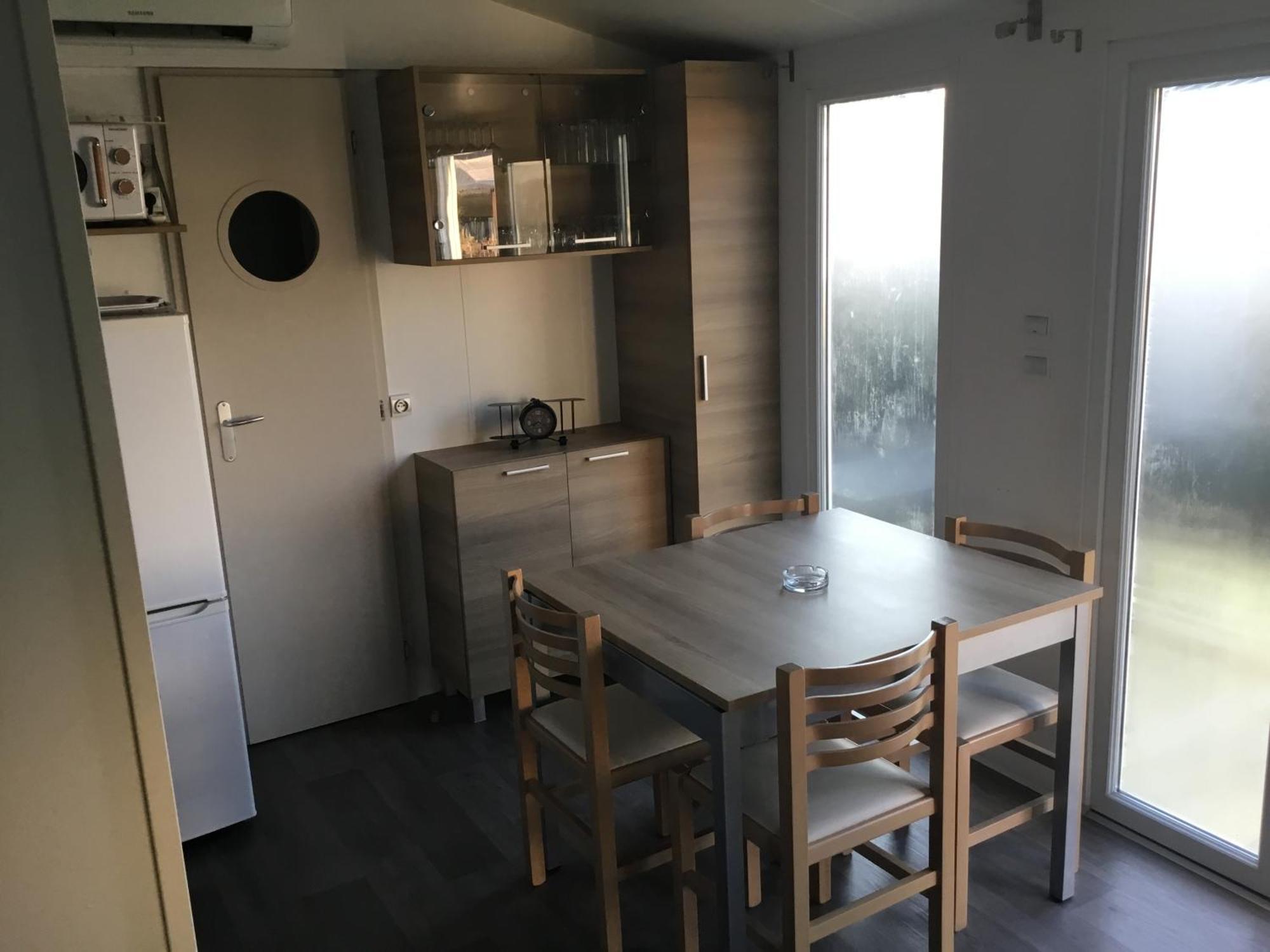Frejus Tout Confort, Climatisation,Linge De Lit Et De Toilette, Coffre Fort, Ventilations Au Plafond Chambres Et Wifi Possible 외부 사진