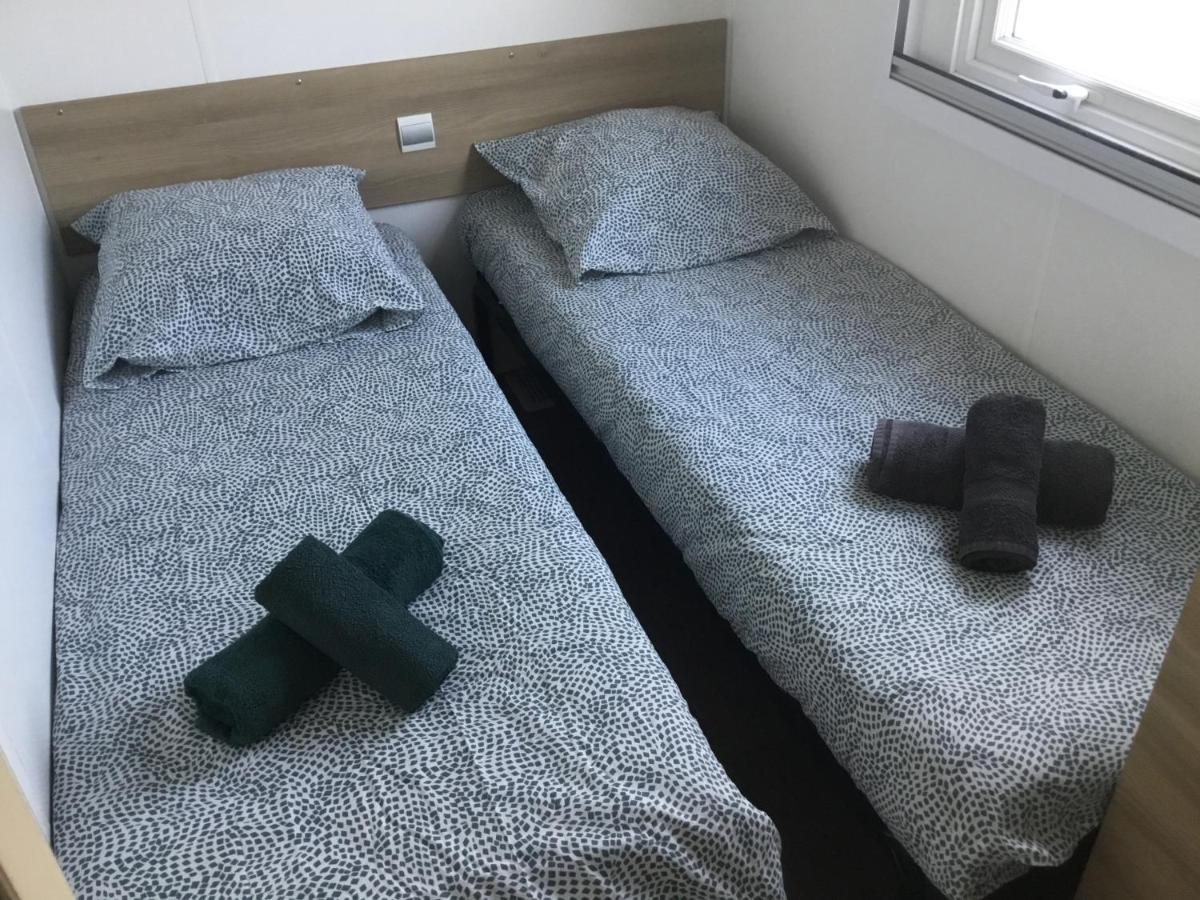Frejus Tout Confort, Climatisation,Linge De Lit Et De Toilette, Coffre Fort, Ventilations Au Plafond Chambres Et Wifi Possible 외부 사진