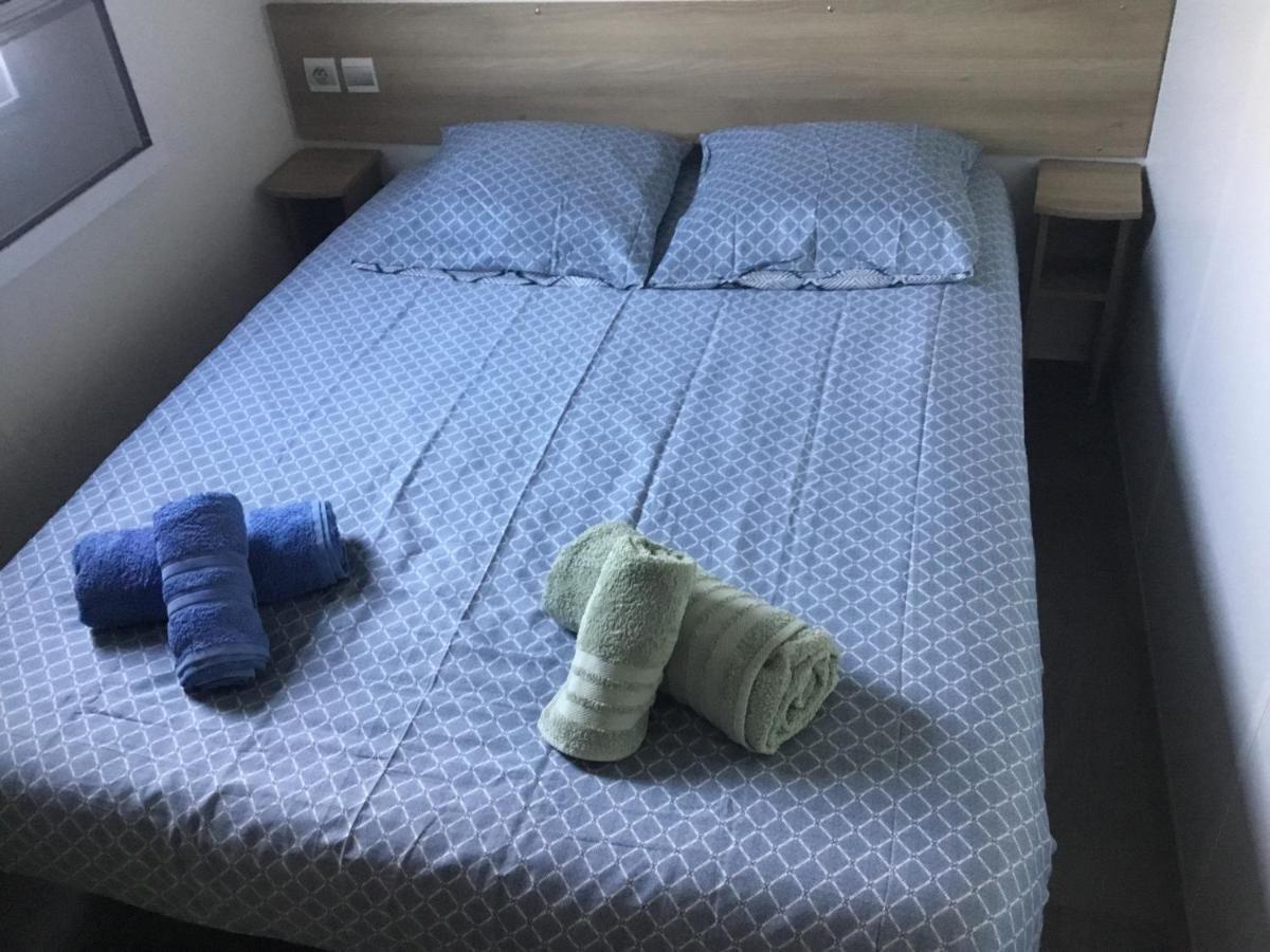 Frejus Tout Confort, Climatisation,Linge De Lit Et De Toilette, Coffre Fort, Ventilations Au Plafond Chambres Et Wifi Possible 외부 사진