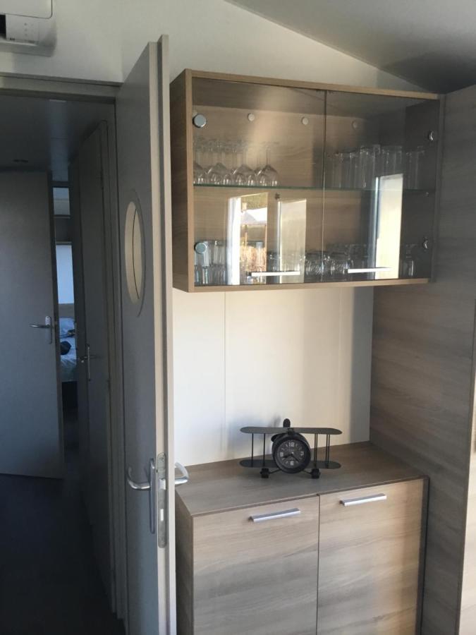 Frejus Tout Confort, Climatisation,Linge De Lit Et De Toilette, Coffre Fort, Ventilations Au Plafond Chambres Et Wifi Possible 외부 사진