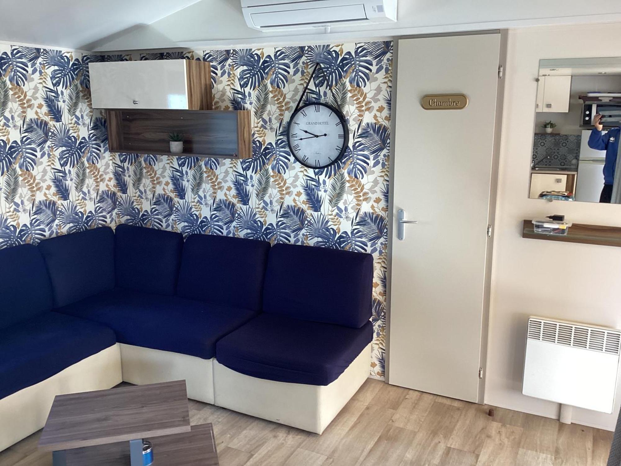 Frejus Tout Confort, Climatisation,Linge De Lit Et De Toilette, Coffre Fort, Ventilations Au Plafond Chambres Et Wifi Possible 외부 사진