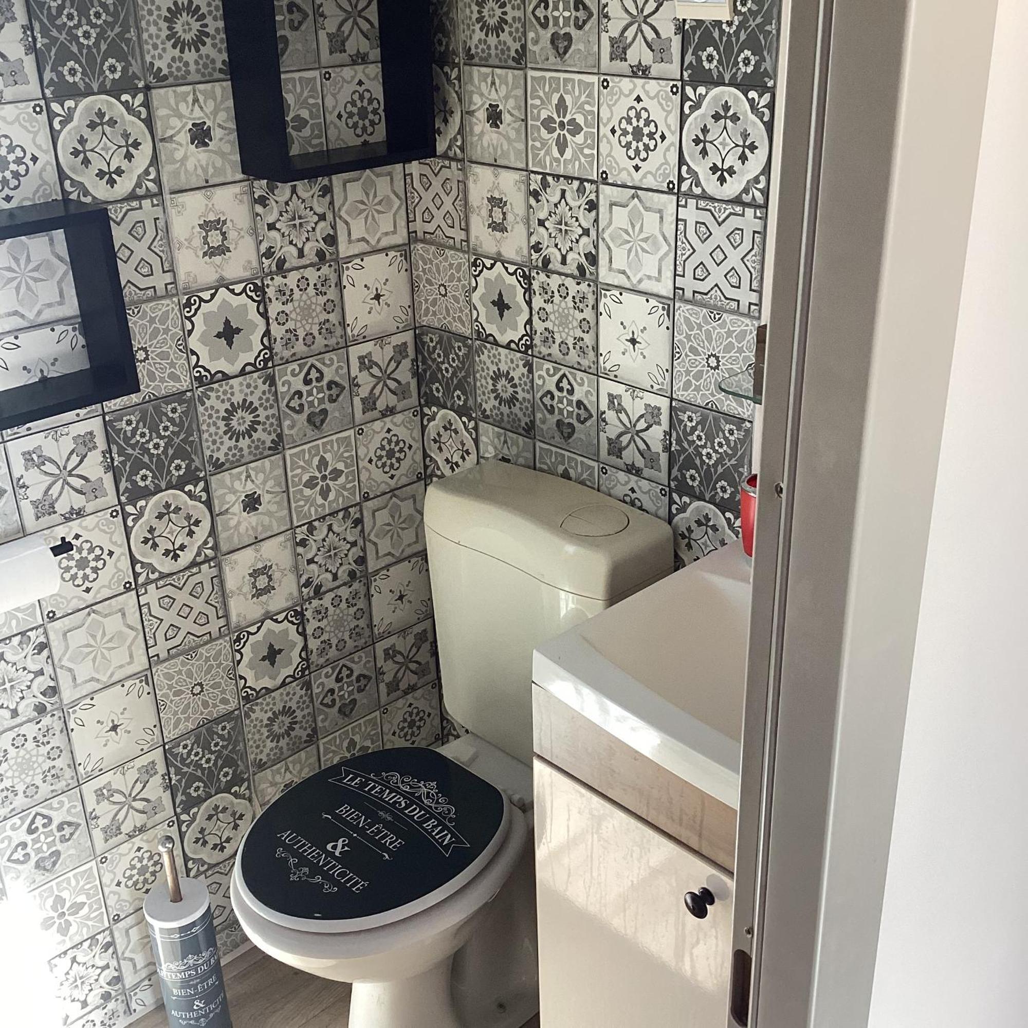 Frejus Tout Confort, Climatisation,Linge De Lit Et De Toilette, Coffre Fort, Ventilations Au Plafond Chambres Et Wifi Possible 외부 사진